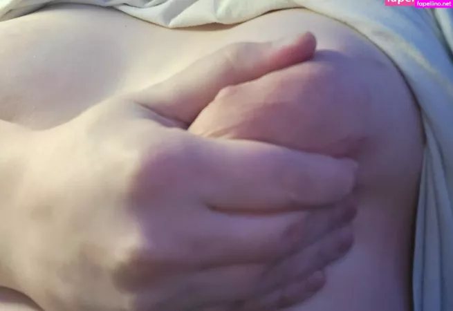 Emmydook OnlyFans Thumbnail #Z5ieRtlBrR