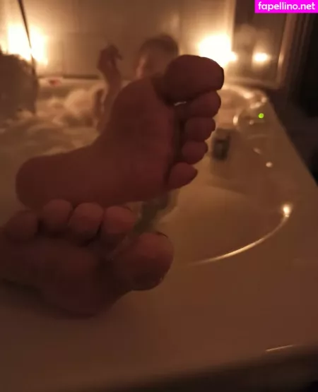 Emmyfeetandsocks OnlyFans Thumbnail #UBkYtayt4U