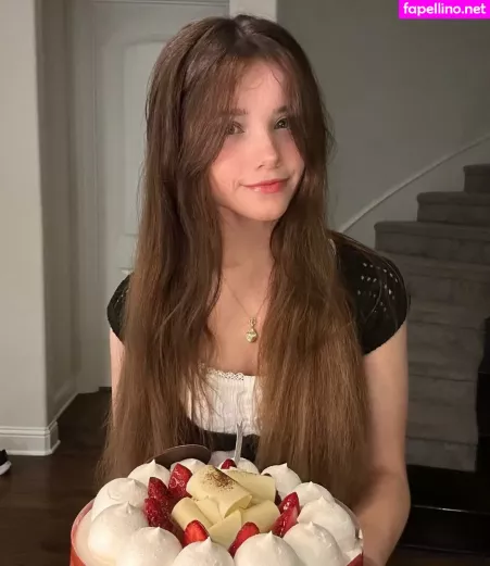 Emmyuh 1 OnlyFans Thumbnail #5C3hUsymQT