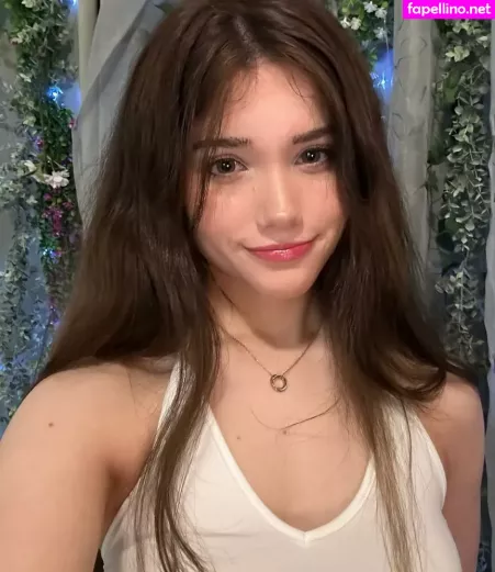 Emmyuh 1 OnlyFans Thumbnail #77bw81p56h