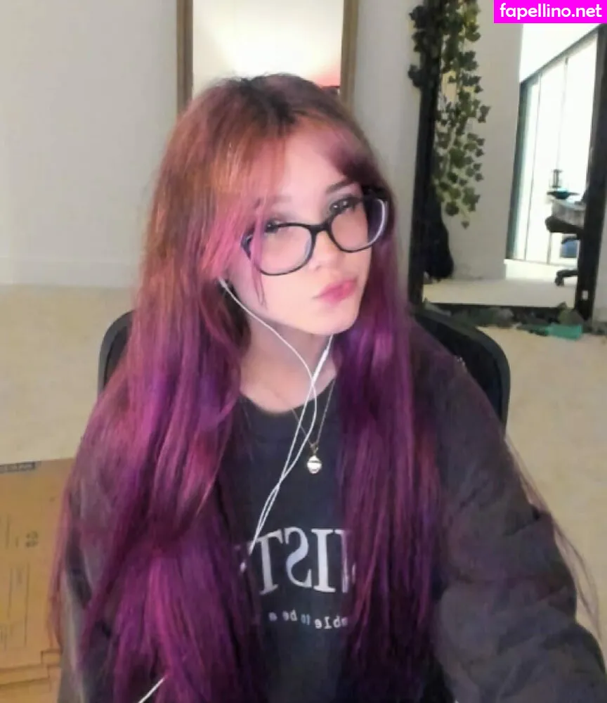 emmybeehz, emmyuh, emmyurr Nude Leaked OnlyFans Photo #8aHqnQcSMO