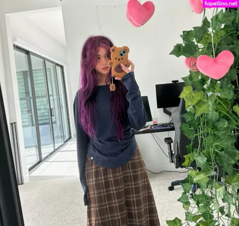 Emmyuh 1 OnlyFans Thumbnail #MXnaKhV114