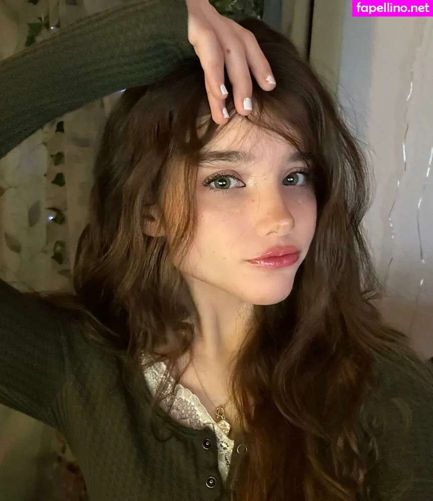 emmybeehz, emmyuh, emmyurr Nude Leaked OnlyFans Photo #R9Cxx14rR1