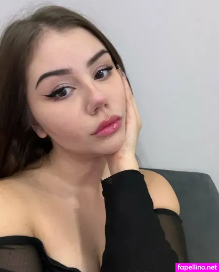 Emmyxi OnlyFans Thumbnail #C5R5J0oi43