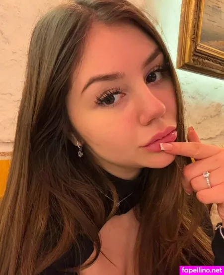 Emmyxi OnlyFans Thumbnail #W8KCl5z0Ef