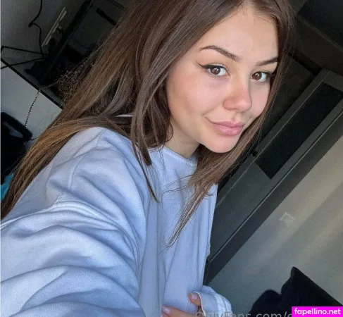 Emmyxi OnlyFans Thumbnail #dJ9fCC6a6Y