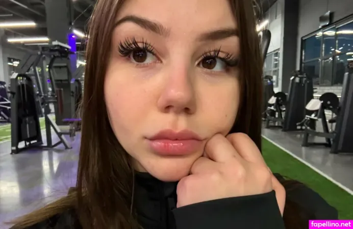 Emmyxi OnlyFans Thumbnail #kU0NnRUW1l