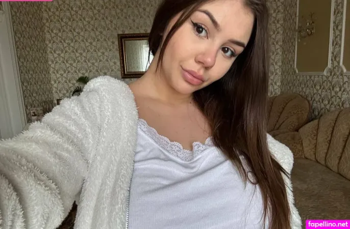 Emmyxi OnlyFans Thumbnail #uiuOt4D3QE