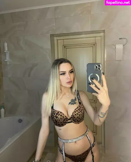 Emmyystar OnlyFans Thumbnail #JVsrJlbFXe