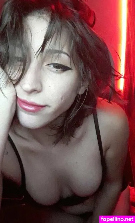 Emoggirl OnlyFans Thumbnail #TGp08LyGfW