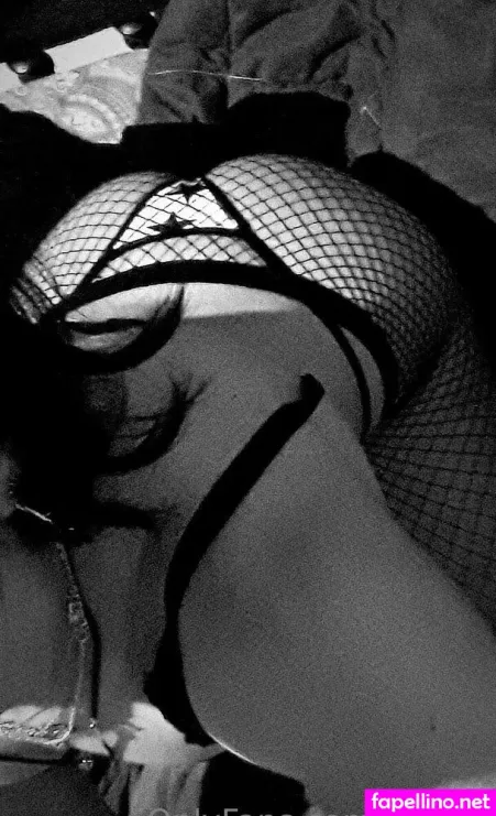 Emoggirl OnlyFans Thumbnail #r0GX3POrjc