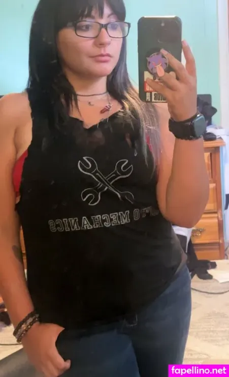 Emogirl219 OnlyFans Thumbnail #FEi9c1B9iG