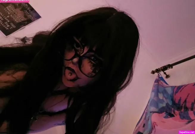 Emojisgirl OnlyFans Thumbnail #2XB7jobBcH