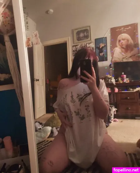 Emokitten69 OnlyFans Thumbnail #Q9vUHFxnsG