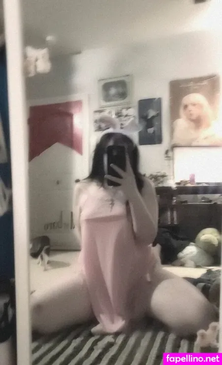 Emokitten69 OnlyFans Thumbnail #sr6sRvwUDJ