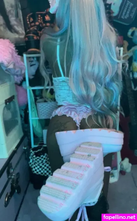 Emolittlefurry OnlyFans Thumbnail #LKklwjwJ8j