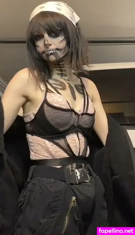 Emomommyronnie OnlyFans Thumbnail #00YuxJOMHR