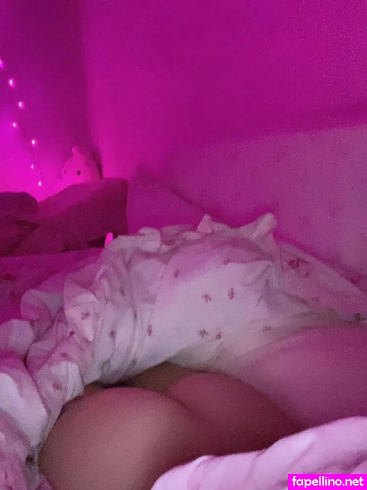 Peachygummie1, emopixie.xd, pinkpeach0, pinkpeach021 Nude Leaked OnlyFans Photo #7A1xAhTJnm