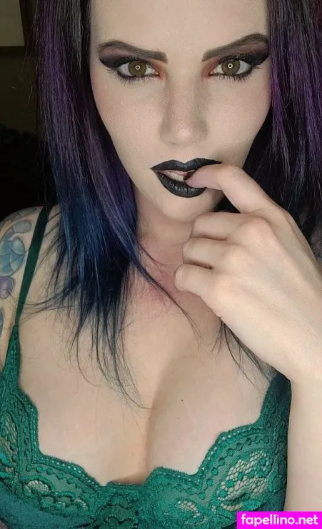 Emoscreamo69x OnlyFans Thumbnail #C6UqBgTWTG