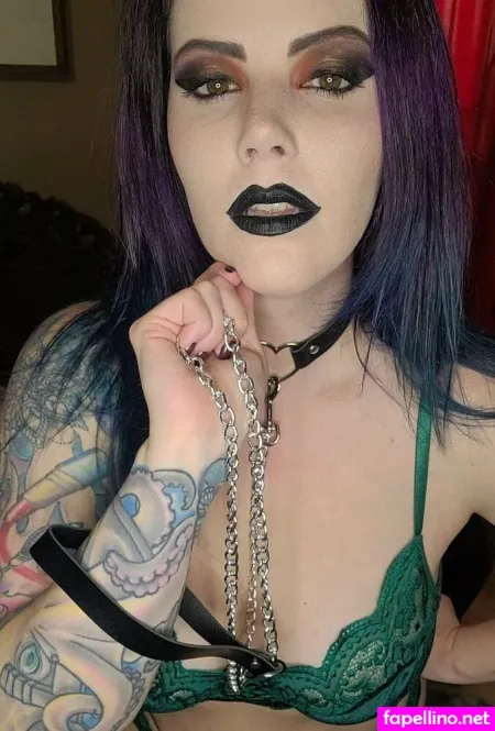 Emoscreamo69x OnlyFans Thumbnail #RXwaIkMm49