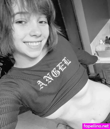 Emosellz OnlyFans Thumbnail #kUMkCvKBqB