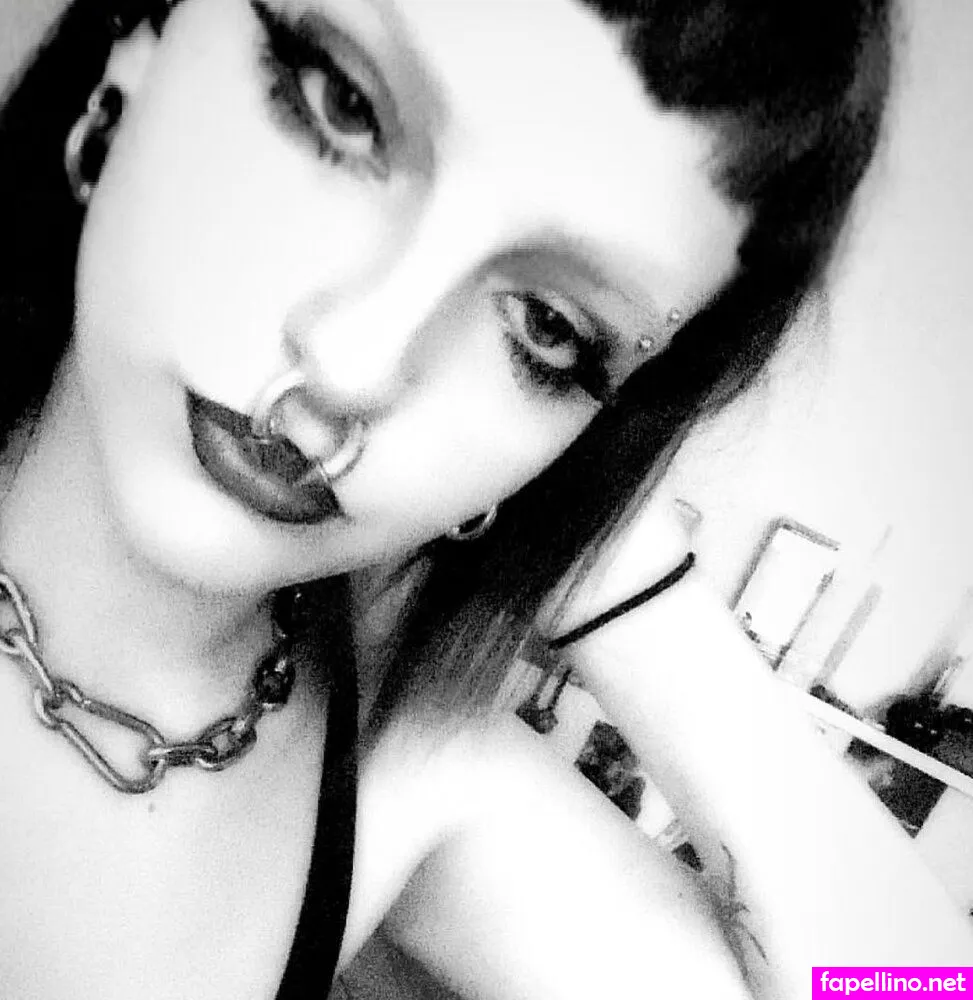 emoslvtsrus Nude Leaked OnlyFans Photo #G6CuC30MD9