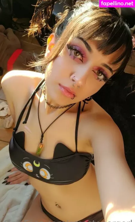 Emostonergorl OnlyFans Thumbnail #3mJ0vQFQqQ