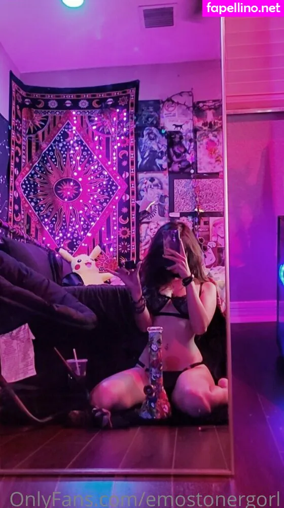 Obvious_Confusion699, emogrl98, emostonergorl, smolstarcaster Nude Leaked OnlyFans Photo #6FRxqzFq2h