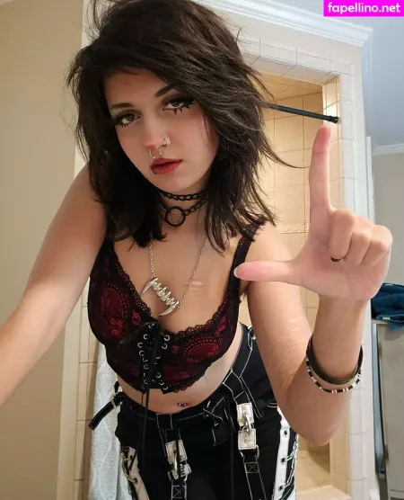 Emostonergorl OnlyFans Thumbnail #91j9jMMrPF
