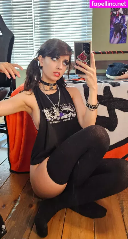 Emostonergorl OnlyFans Thumbnail #HXlOpMzuK4