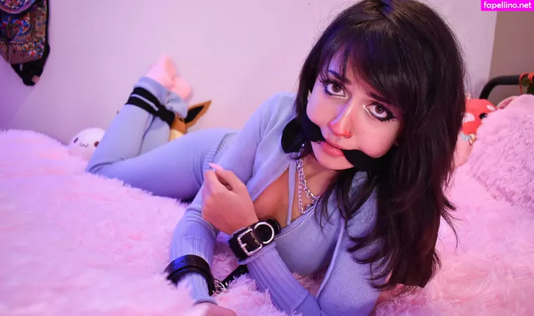 Emostonergorl OnlyFans Thumbnail #NNeoccVr8d
