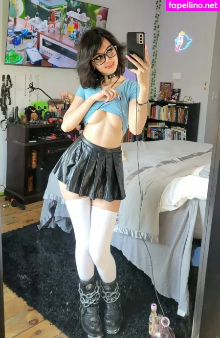 Emostonergorl OnlyFans Thumbnail #Ze9vIDELqP