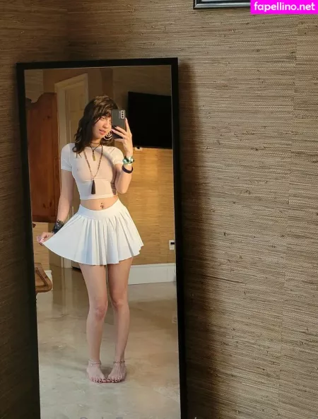 Emostonergorl OnlyFans Thumbnail #aPyic8Sm3B