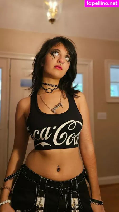 Emostonergorl OnlyFans Thumbnail #gPGvFrRIVH