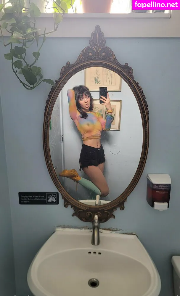 Obvious_Confusion699, emogrl98, emostonergorl, smolstarcaster Nude Leaked OnlyFans Photo #jPqey6QtUI