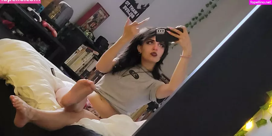 Emostonergorl OnlyFans Thumbnail #lwkq4uF25P