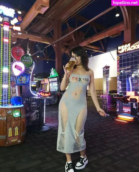 Emostonergorl OnlyFans Thumbnail #uZFaIVYSQ8