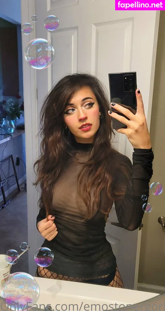 Obvious_Confusion699, emogrl98, emostonergorl, smolstarcaster Nude Leaked OnlyFans Photo #uaZsPdnK4n