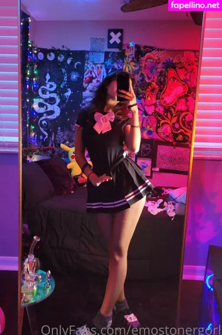 Emostonergorl OnlyFans Thumbnail #yzGrqPjCzg