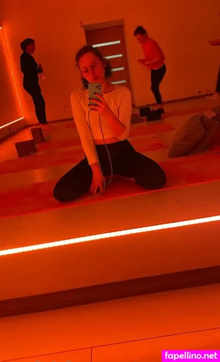 Emotsia Art OnlyFans Thumbnail #kn69pgpTTm