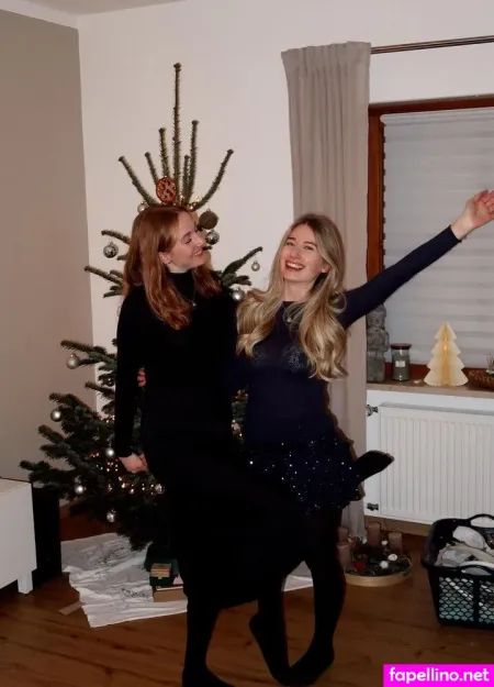 Empresslaurasophie OnlyFans Thumbnail #oKRJg5yVNW