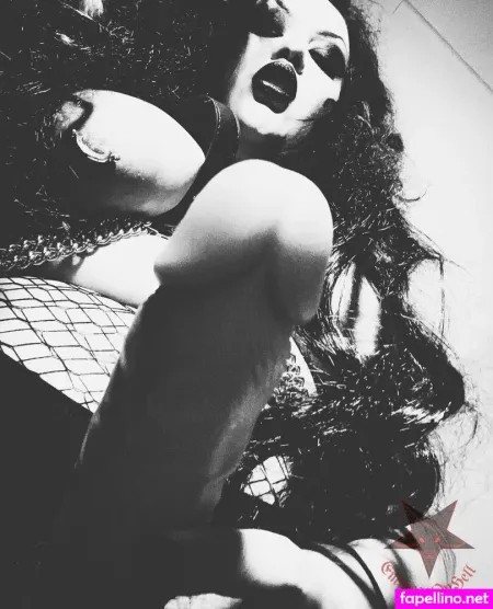 Empressovhell OnlyFans Thumbnail #U2qj8gYpFj