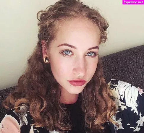 Empressscarlett OnlyFans Thumbnail #EpYREHeW2v