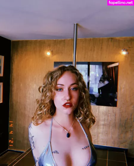 Empressscarlett OnlyFans Thumbnail #MkyyI2syfE