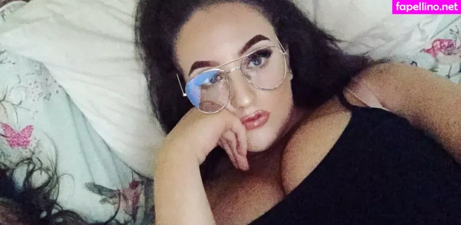 Ems OnlyFans Thumbnail #3HtZJ6yCXc