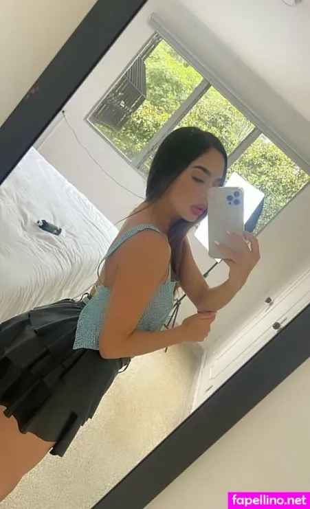 Emsexylips OnlyFans Thumbnail #vLaFZLcpMK