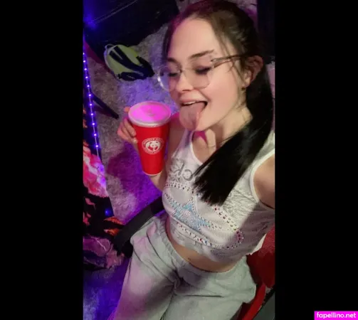 Emsjaspergirl OnlyFans Thumbnail #mmiU4jHrzl