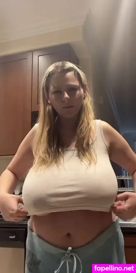 Emspensiveemily 1 OnlyFans Thumbnail #8dyuwEVIwv