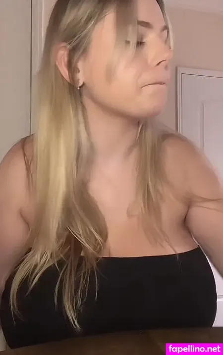 Emspensiveemily 1 OnlyFans Thumbnail #bw55E4w5du