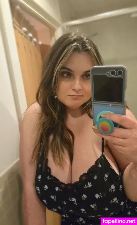 Emstreams 45 OnlyFans Thumbnail #NQsIBNzQ38